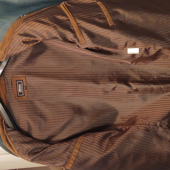 100% Lambskin leather blazer. Size medium. - Picture 2 of 5